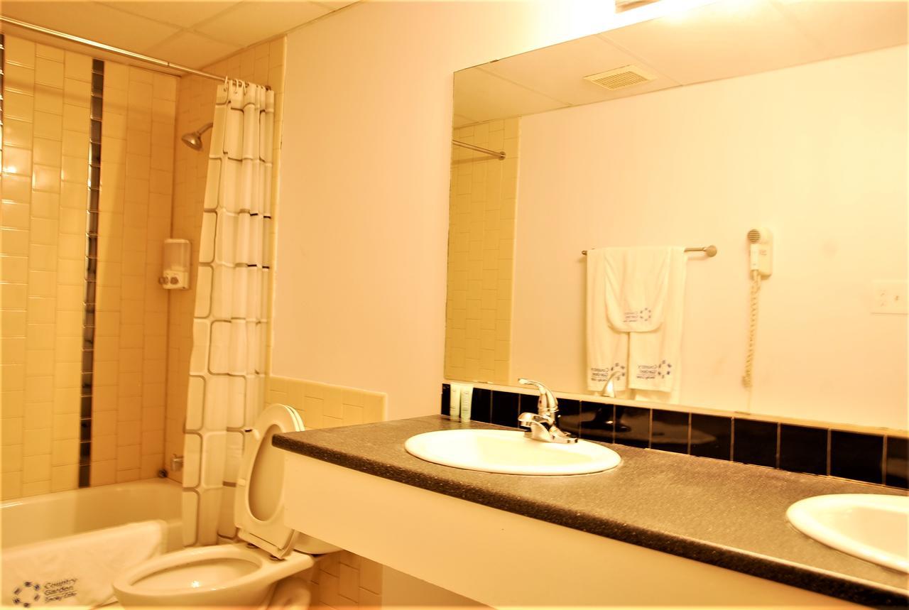 Country Garden Inn & Restaurant Smoky Lake Luaran gambar